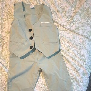 Light Green Vest and Pants Set